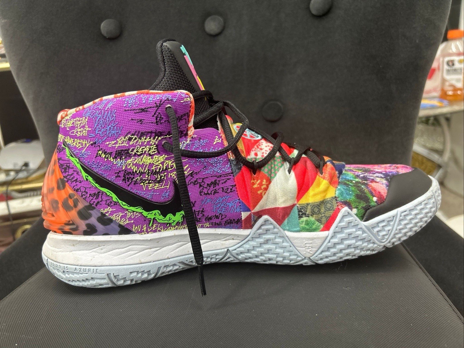 Size 12 – Nike Kybrid S2 Pineapple
