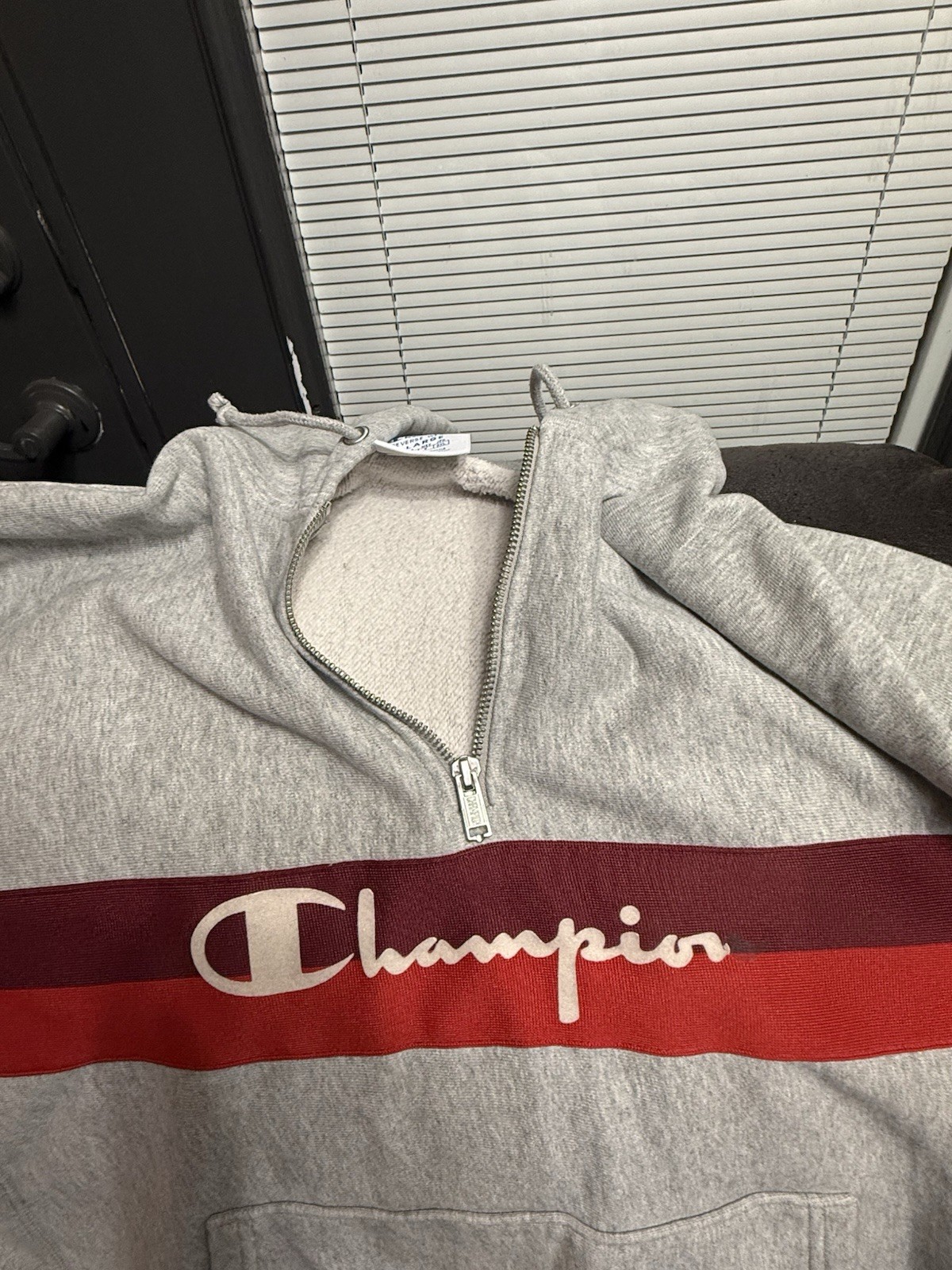 Champion Reverse Weave Men’s L Gray/Red Colorblock Logo 1/4 Zip Hoodie