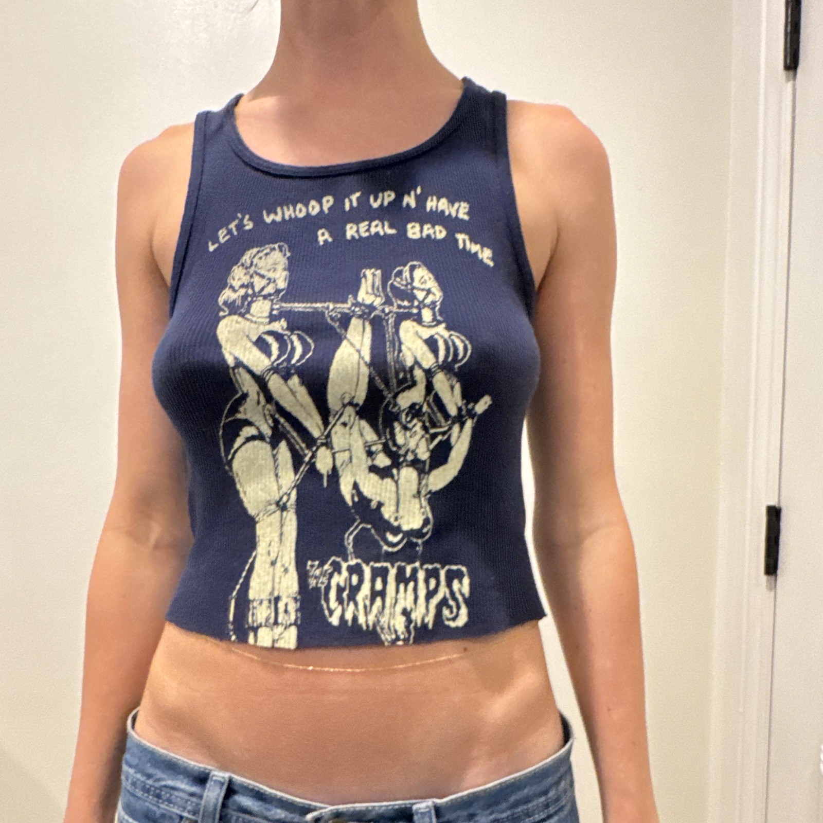 Women’s Blue S Cropped Knit Tank Top Sleeveless Scoop Neck Graphic Print