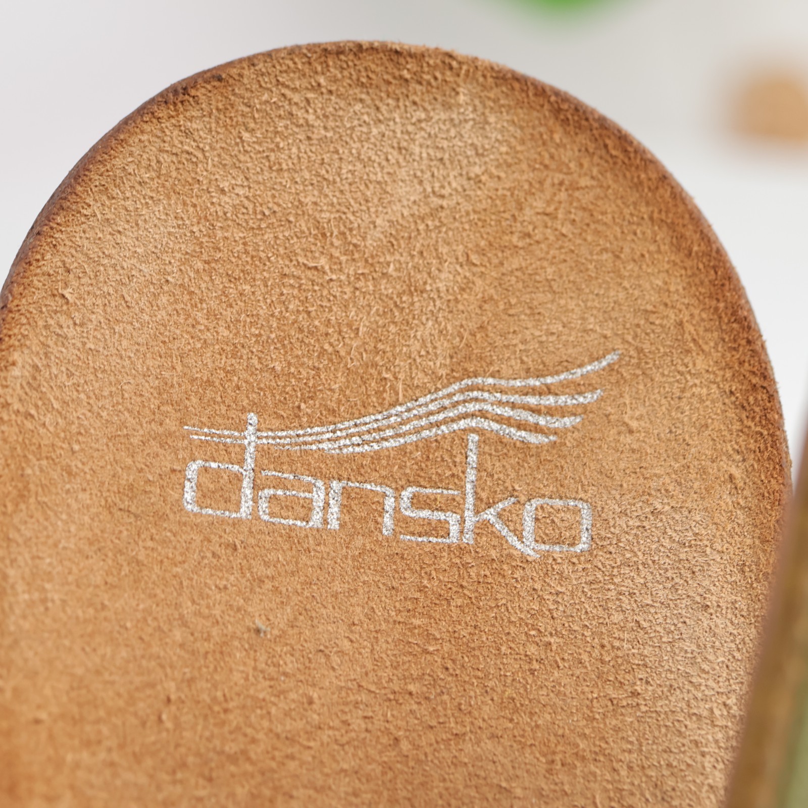 Dansko Womens Reece Sandals Size 42 11.5 Olive Leather Toe Loop Slingback Shoes