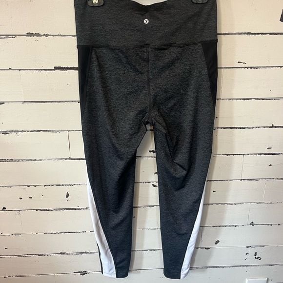 Xersion Gray and Black Leggings with White Side Panels