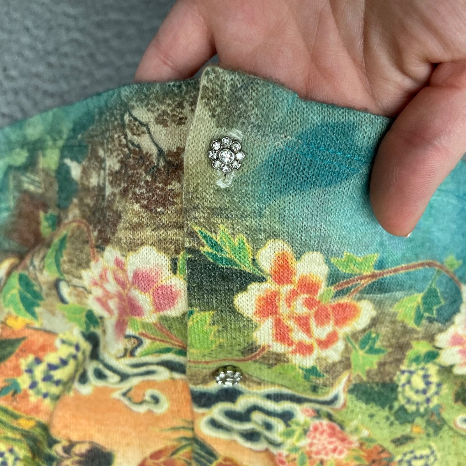 Mushka By Sienna Rose Top Womens S Colorful Oriental Asian Y2K Art Button Up