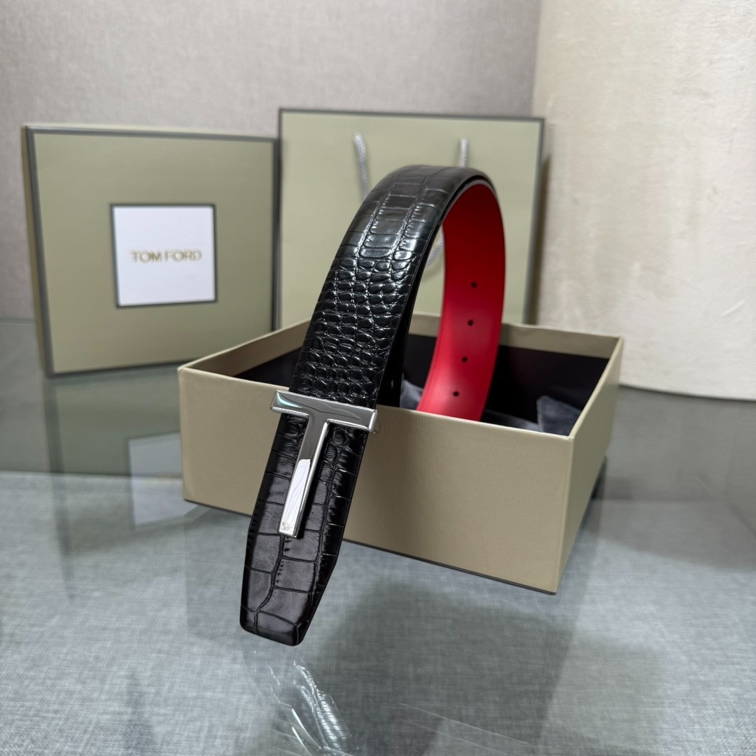 Tom Ford Mens Black/Red Reversible Leather Belt Silvery T Buckle