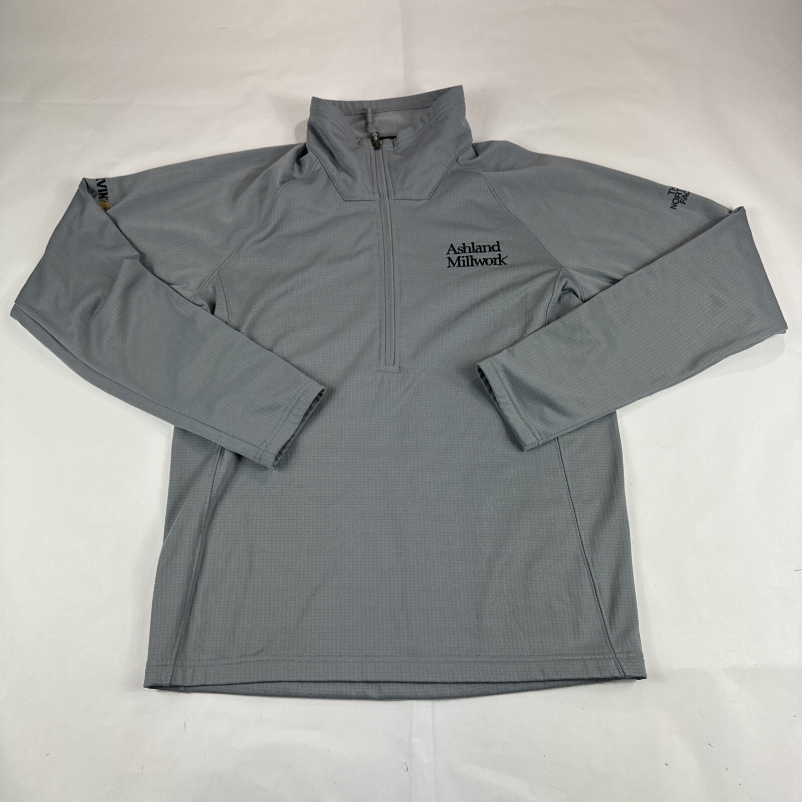 The North Face 1/4 Zip Pullover Mens M Gray Long Sleeve Sweatshirt Polo Sweater
