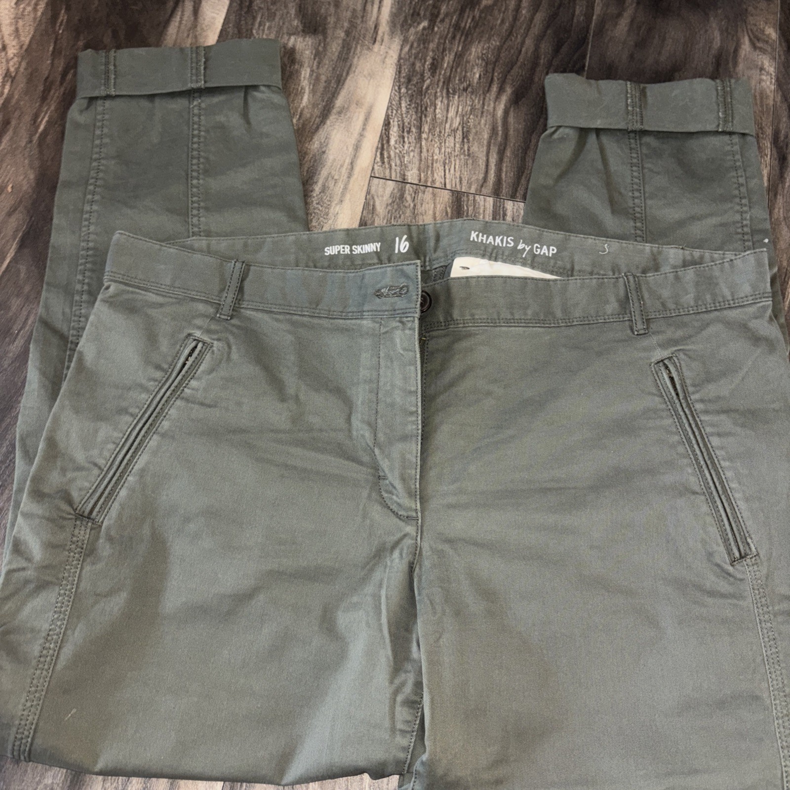 Khakis By Gap Sz 16 Hunter Green Great Fitting Khaki All occasions! Work Pants!