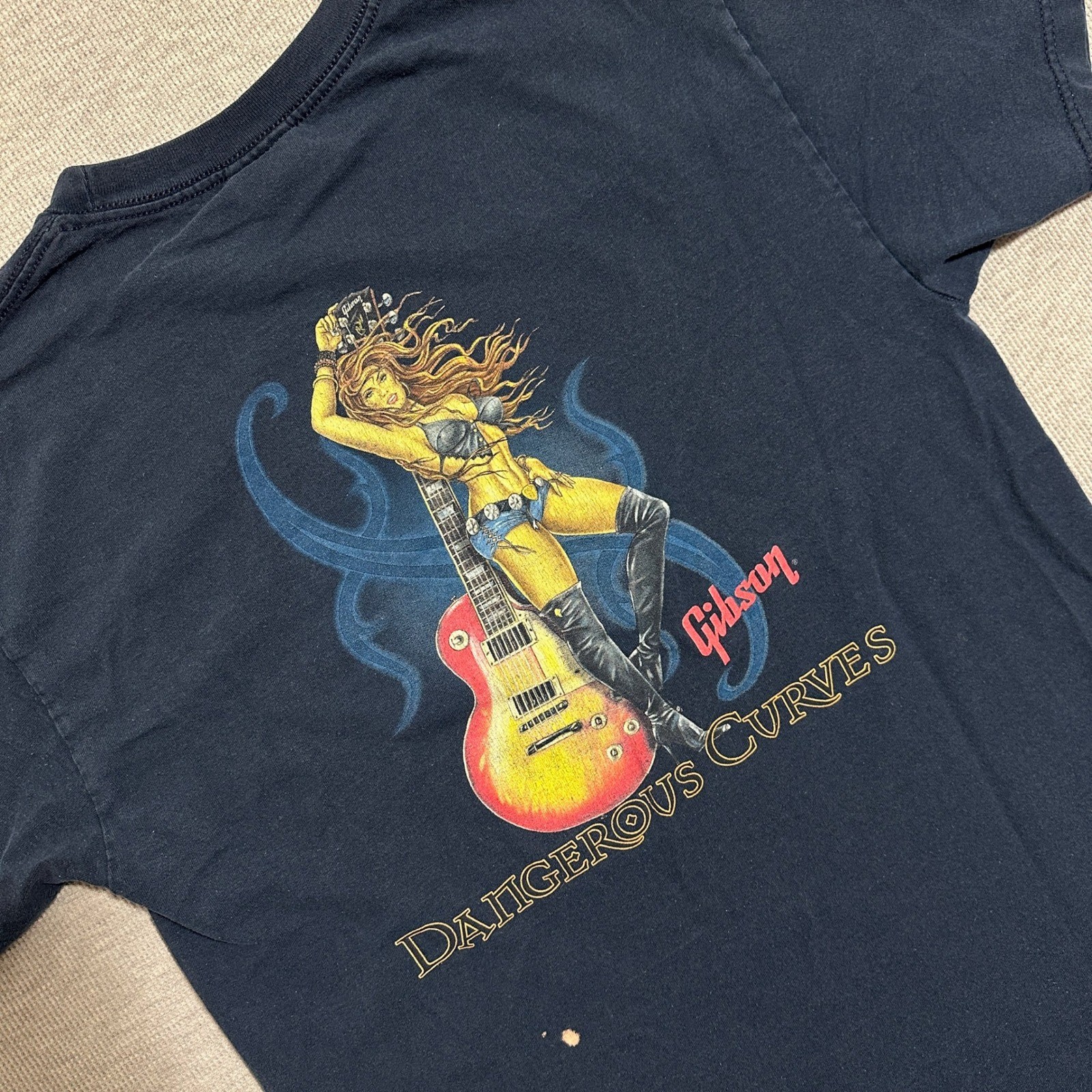 Gibson Guitar Dangerous Curves Pinup Girl Graphic Tee Navy Blue Mens Large