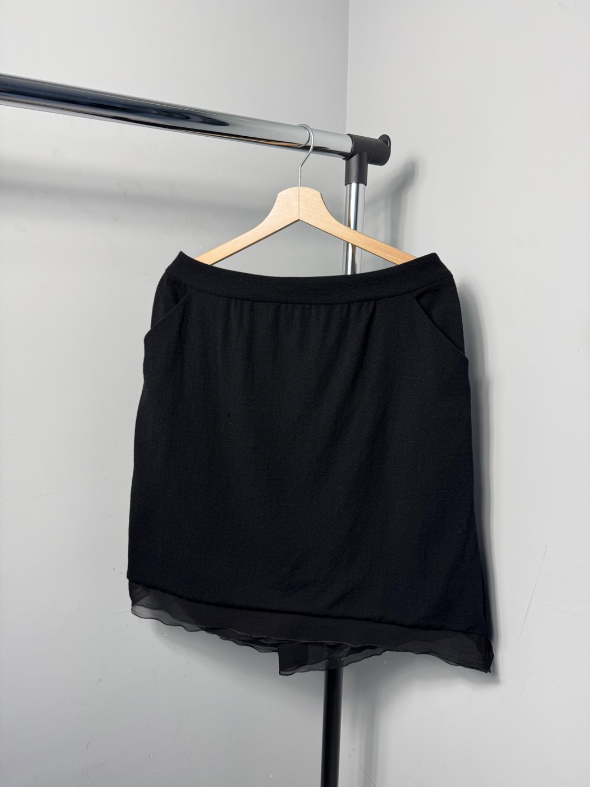 Chanel Black Silk Blend Skirt Size 42 FR 04P Collection Layered Elegant Skirt