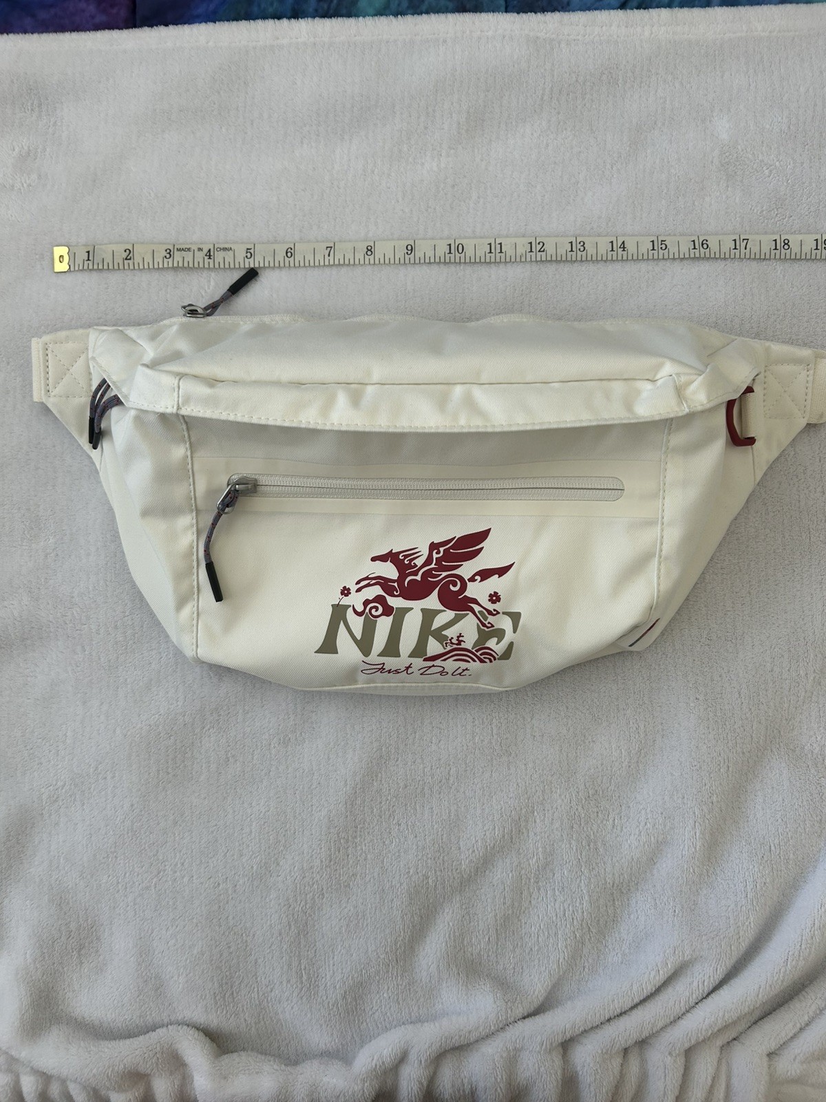 NIKE TECH HIP WAIST PACK FANNY TRAVEL BELT ZIP BUM BAG 19” x 9”