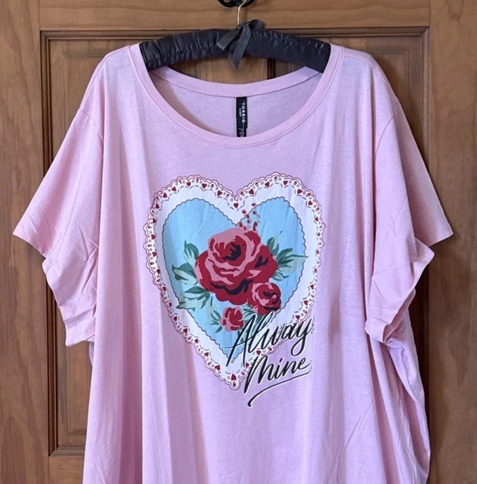 TORRID TEE SHIRT COTTON SHORT SLEEVE TEE 6 6X 6XL 30 NEW