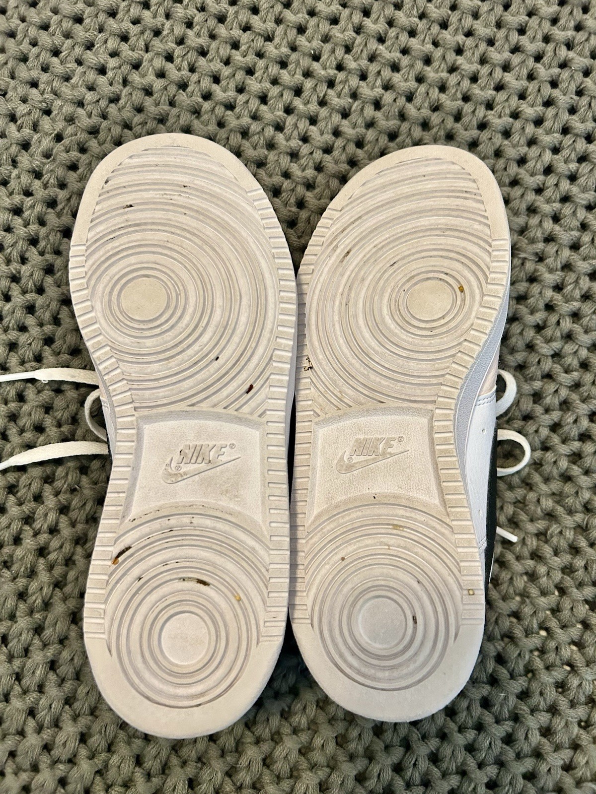 Nike Woman’s Court Vision Size 7 White with Black Swoosh Pink accents