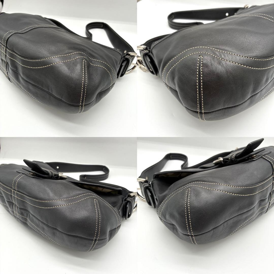 COACH Soho Hobo Shoulder Bag Black Leather Pre-Owned Charm Included 31x17x7 cm