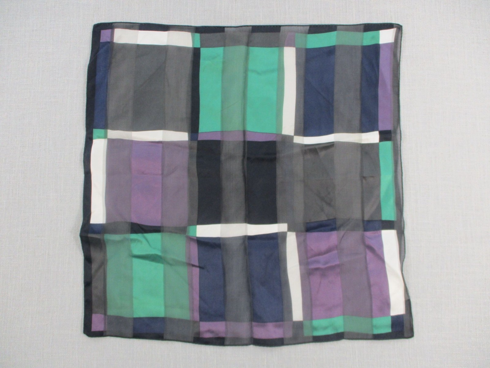 Vintage Silk Scarf With Colorful Plaid Design – Casual Brand – 22″x22″