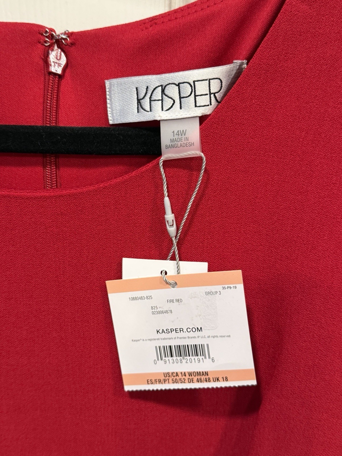 Kasper Women’s Plus 14W Fire Red Solid Round Neck Sleeveless Sheath Knee Dress