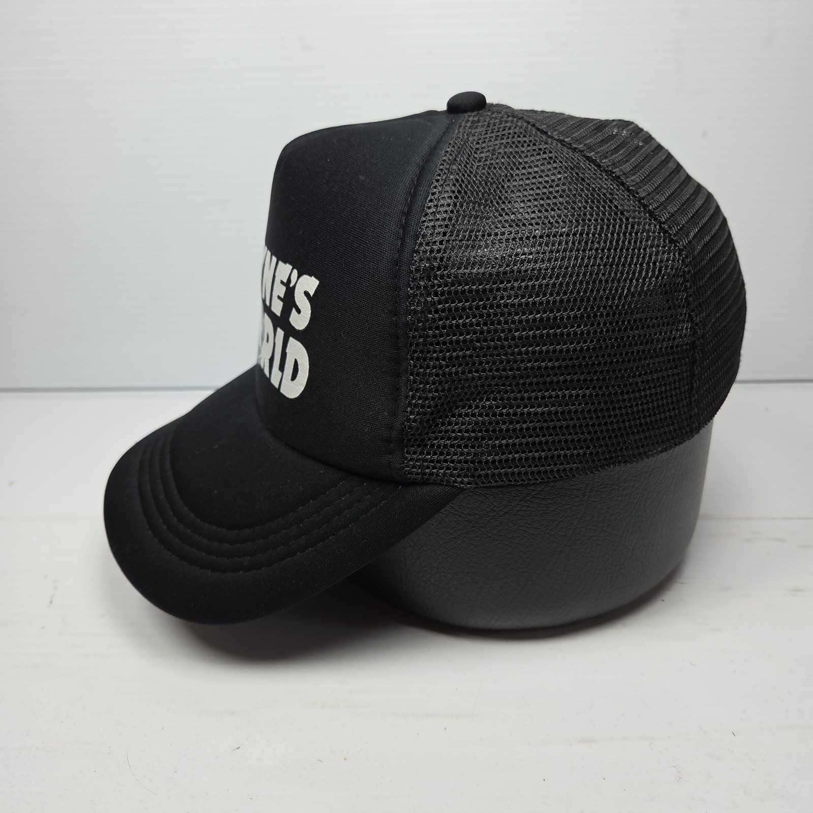 Vintage Waynes World Mesh Trucker Snapback Hat SNL Comedy Movie