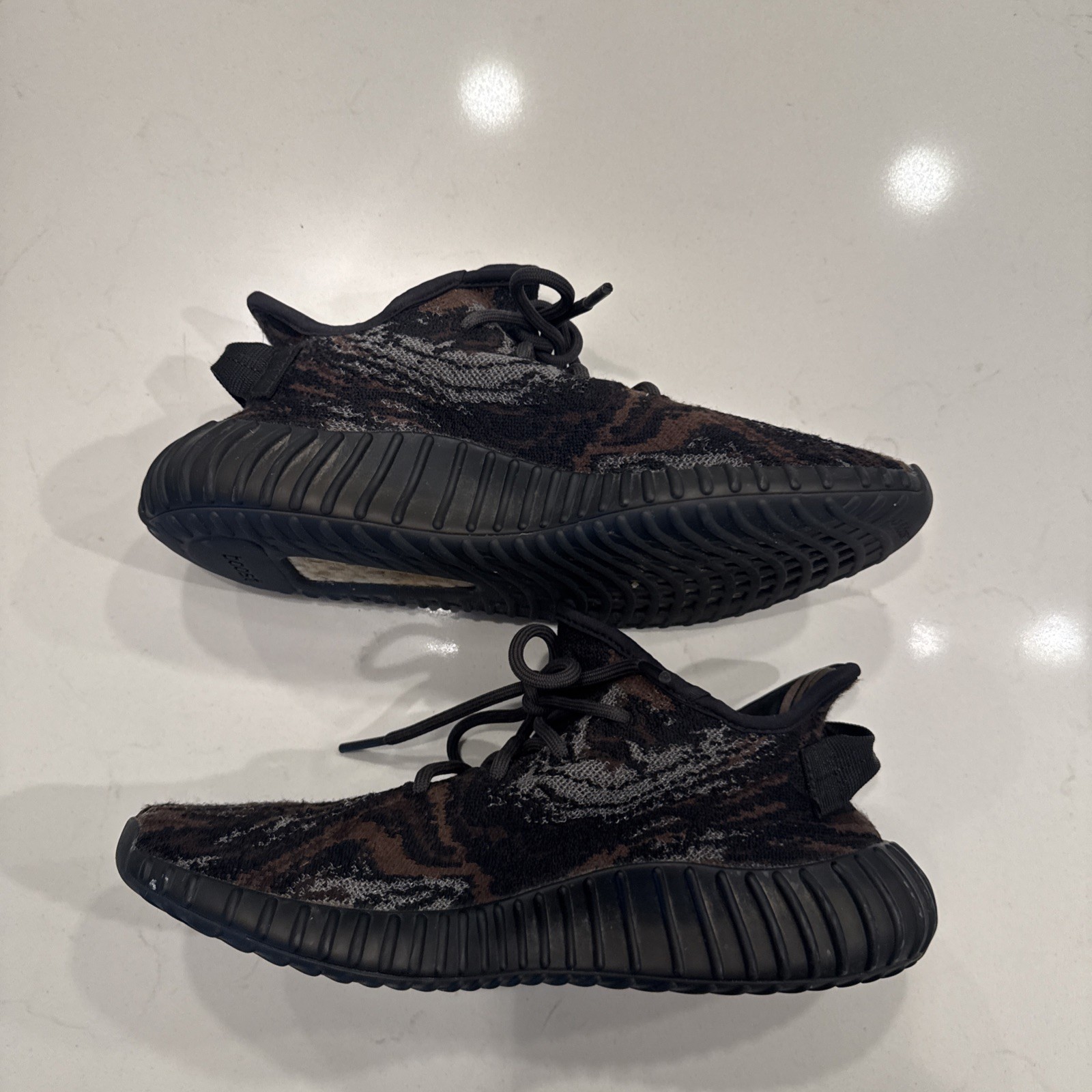 Size 7.5 – adidas Yeezy Boost 350 V2 Low MX Rock