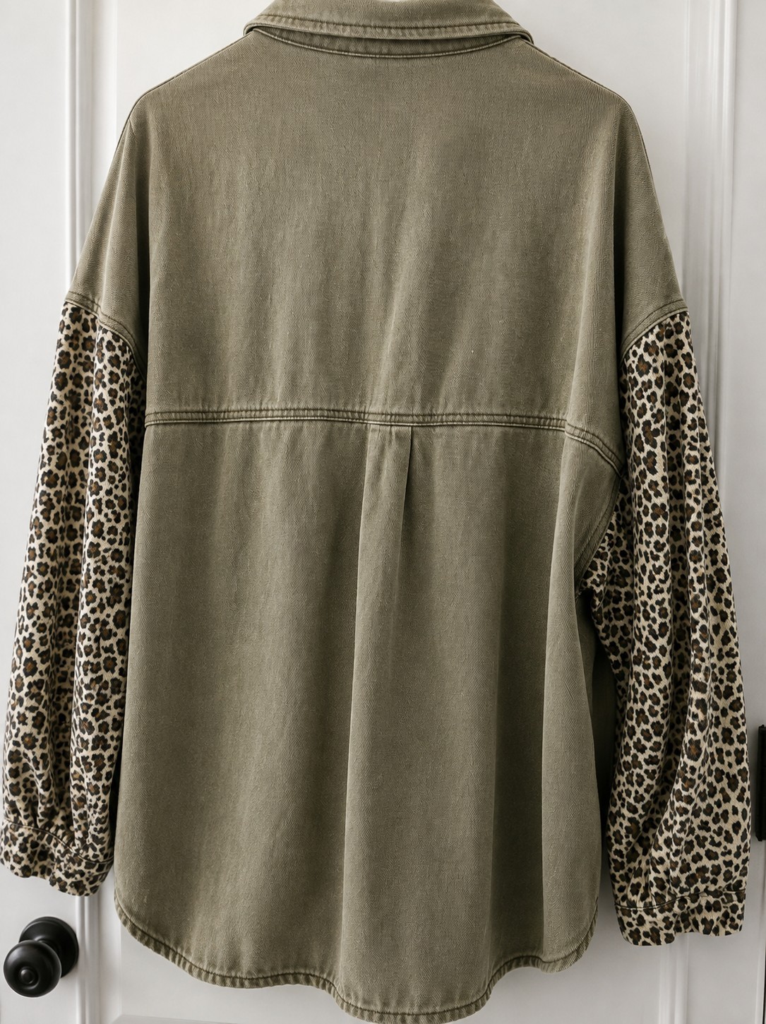 VICI Women’s Small Olive Green Leopard Print Oversized Shacket Button Shirt Jack