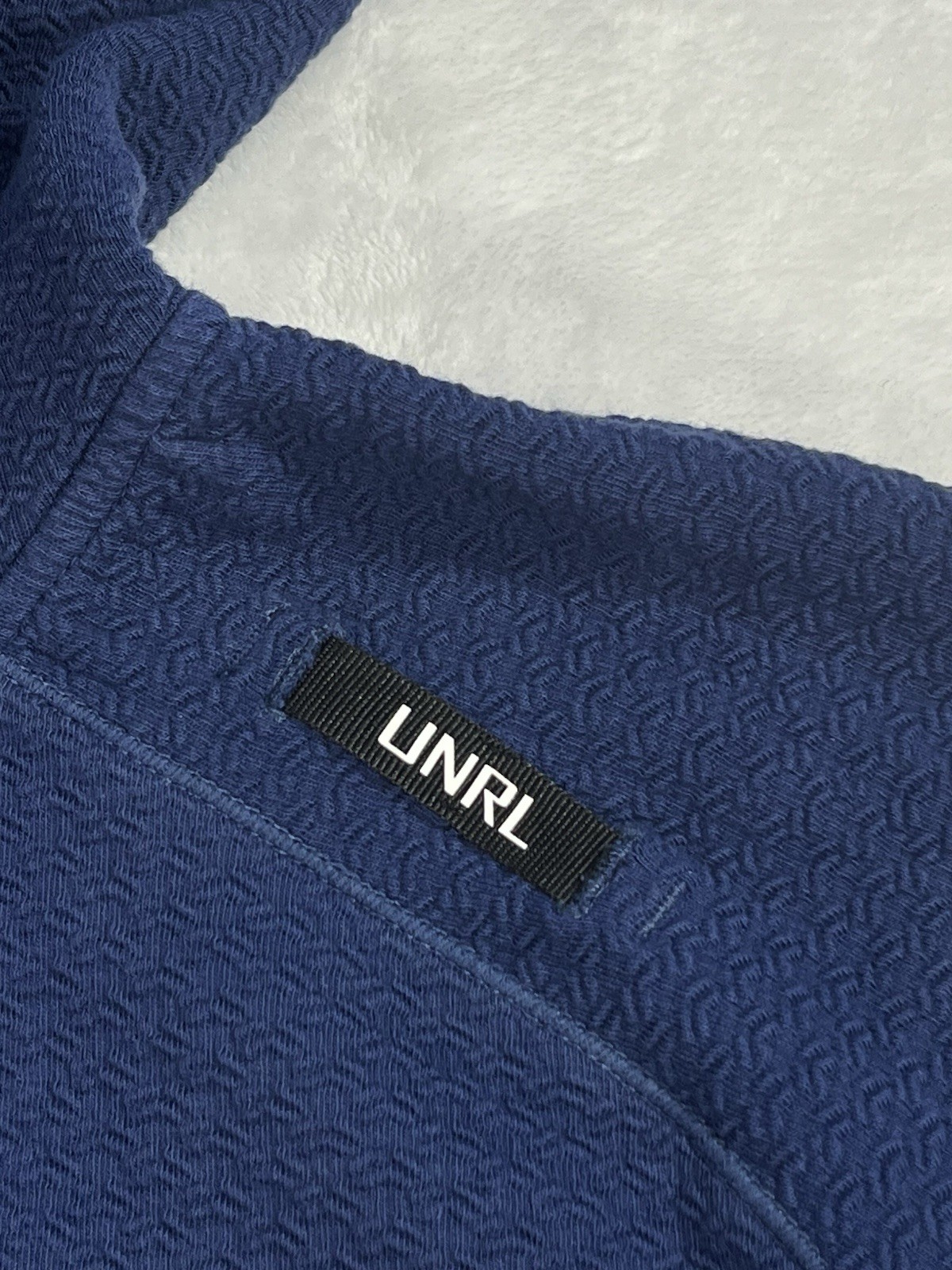 UNRL Elevation Hoodie Men’s Sz L Blue Textured Performance Sweatshirt Pullover