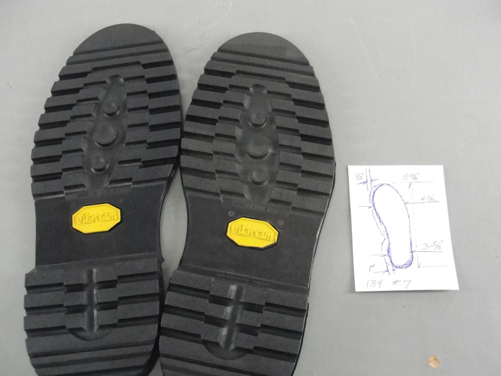 VIBRAM USA REPLACEMENT RUBBER BOOT SHOE REPAIR SOLE SOLID HEEL #134 COBBLER 8.5