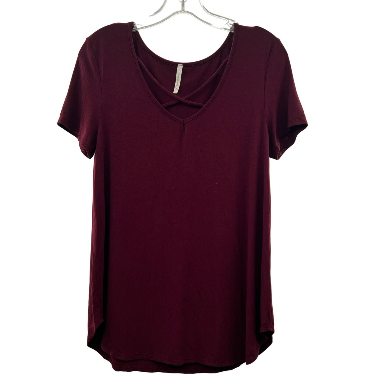 Lime n Chili Women’s Short Sleeve Criss Cross Neck Top Maroon Size Medium