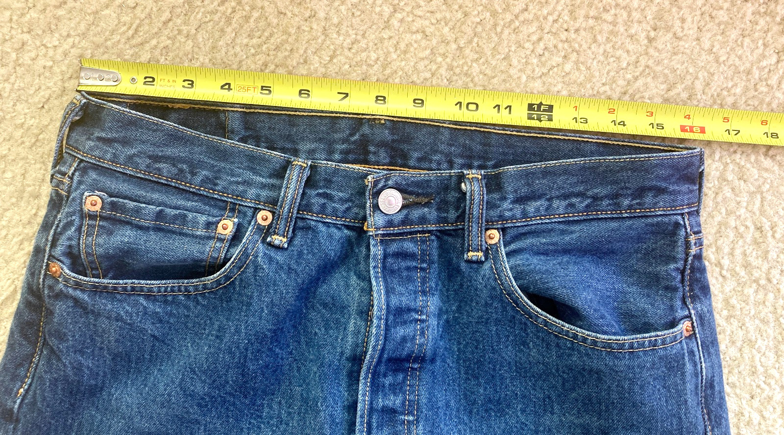 Levis 501 Jeans Men Size 32×30 Denim Blue Straight Leg Button Fly