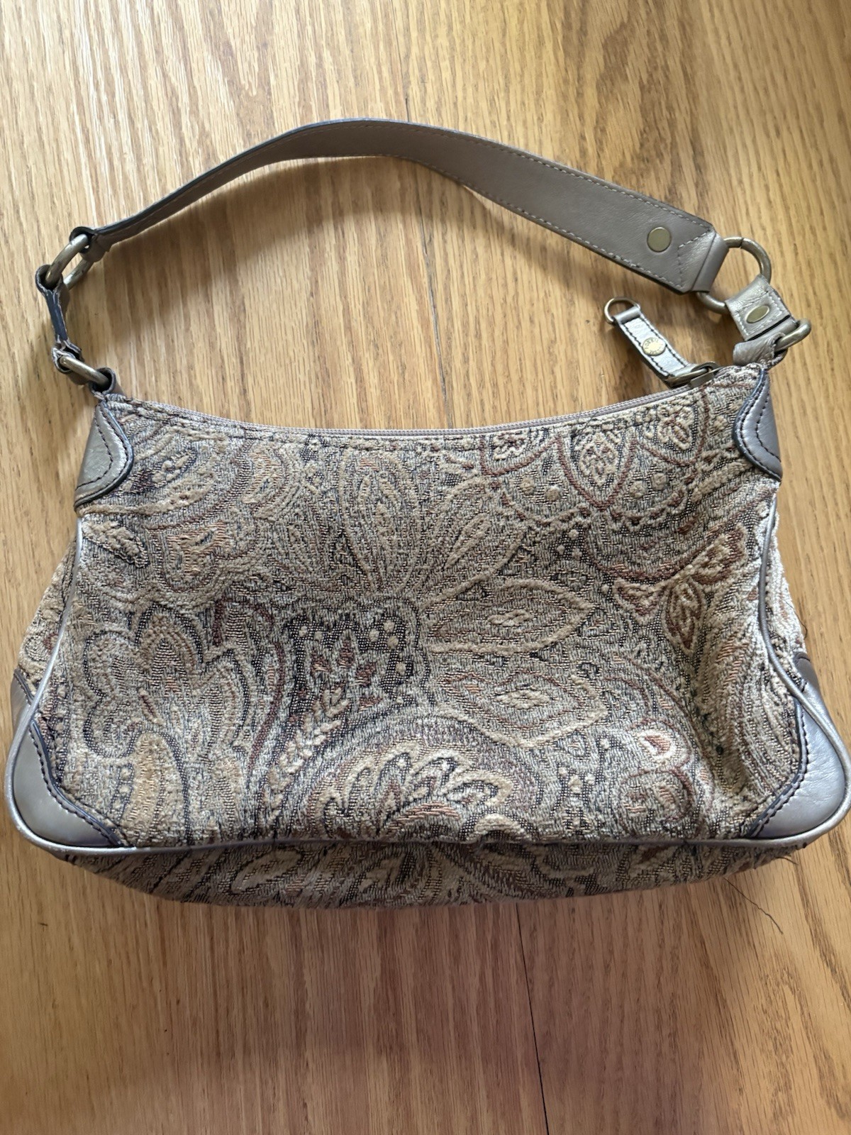 Fossil Brown Beige Paisley Tapestry Zip Top Shoulder Bag Lined w/Inner Pockets
