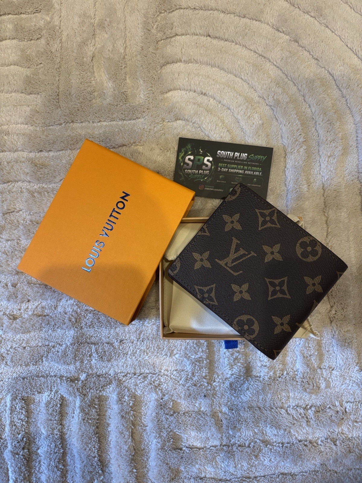Louis Vuitton Brown Monogram Logo Bifold Wallet For Men W Box And Dust bag