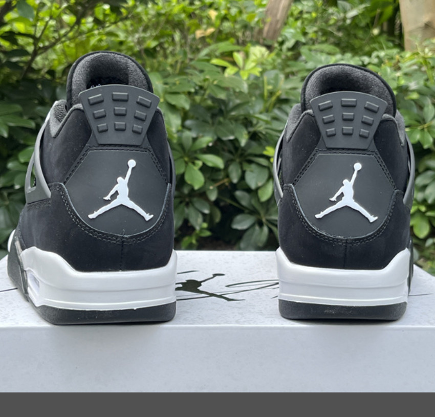 Nike Air Jordan 4 “White Thunder” Men’s Retro Mid Top Basketball Shoes