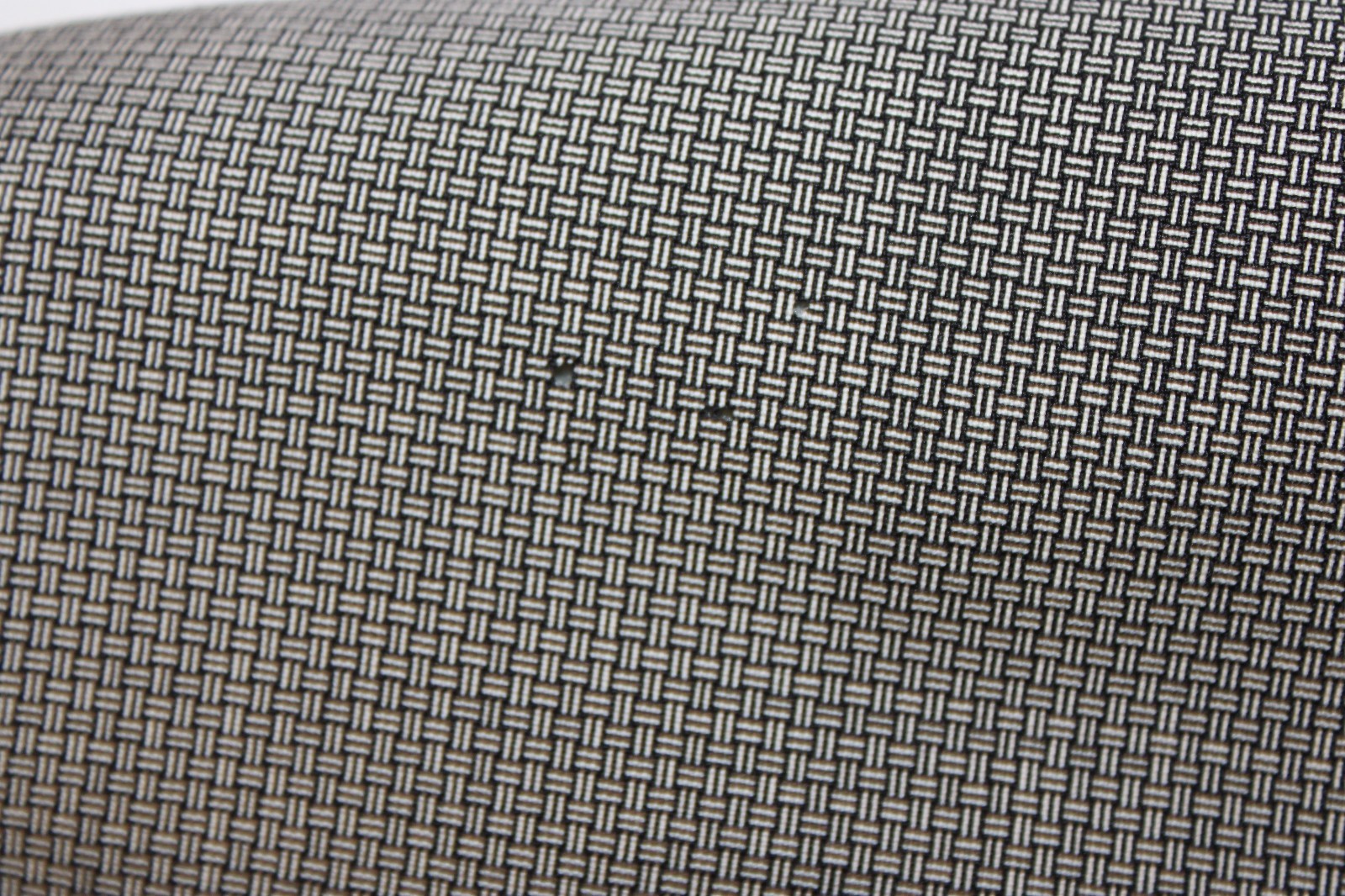 Canali Men’s Made in Italy Tweet Grey Wool Suit Size 38L/30W