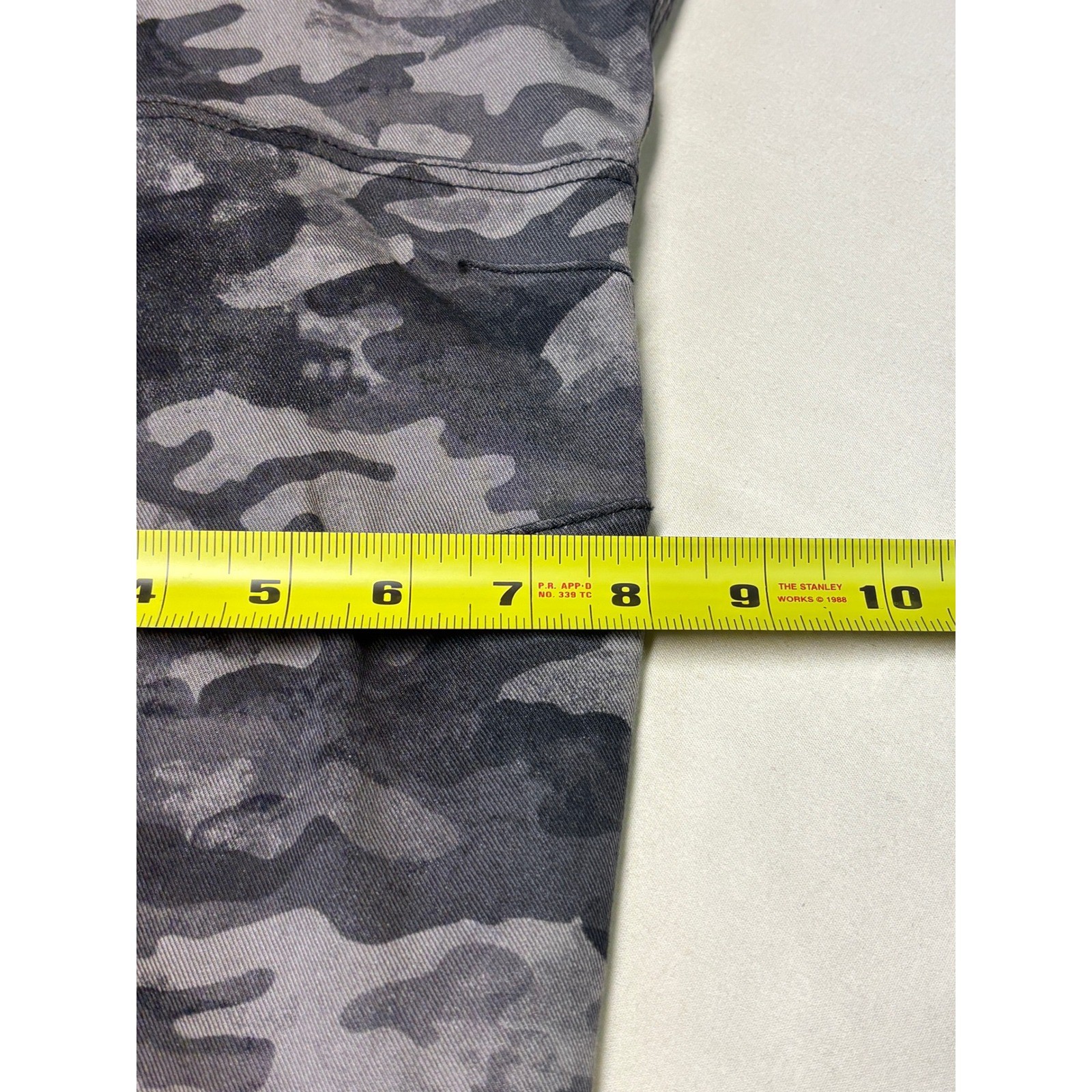NWT Spanx Stretch Twill Jogger Blackwash Camo Grey Camouflage Pants Small 28X29