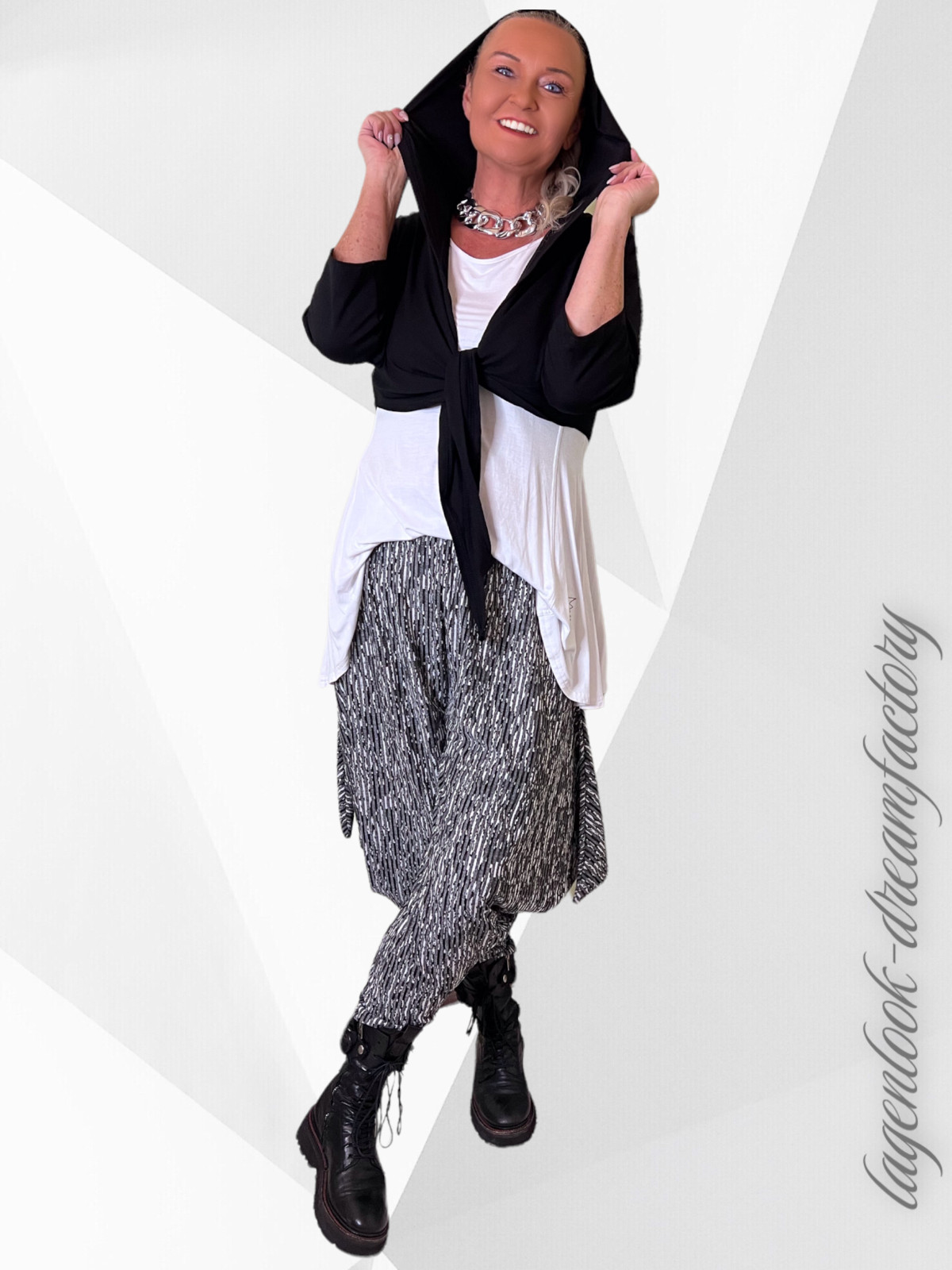 Lagenlook Short Bolero Hood Black Jersey 4 Sizes 40-42 44-46 48-50 52-54