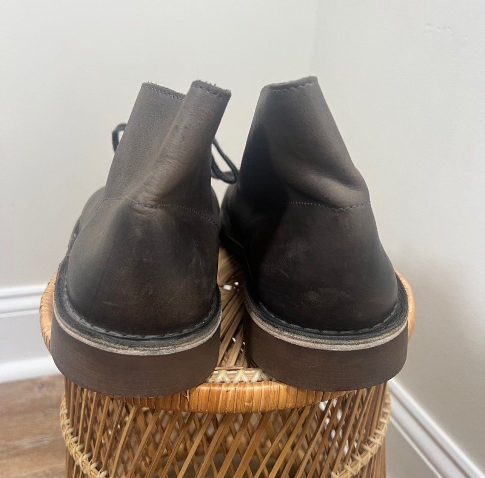 Clarks Collection Bushacre 2 Men’s Chukka Boot – Gray Beeswax, US Size 10.5 M