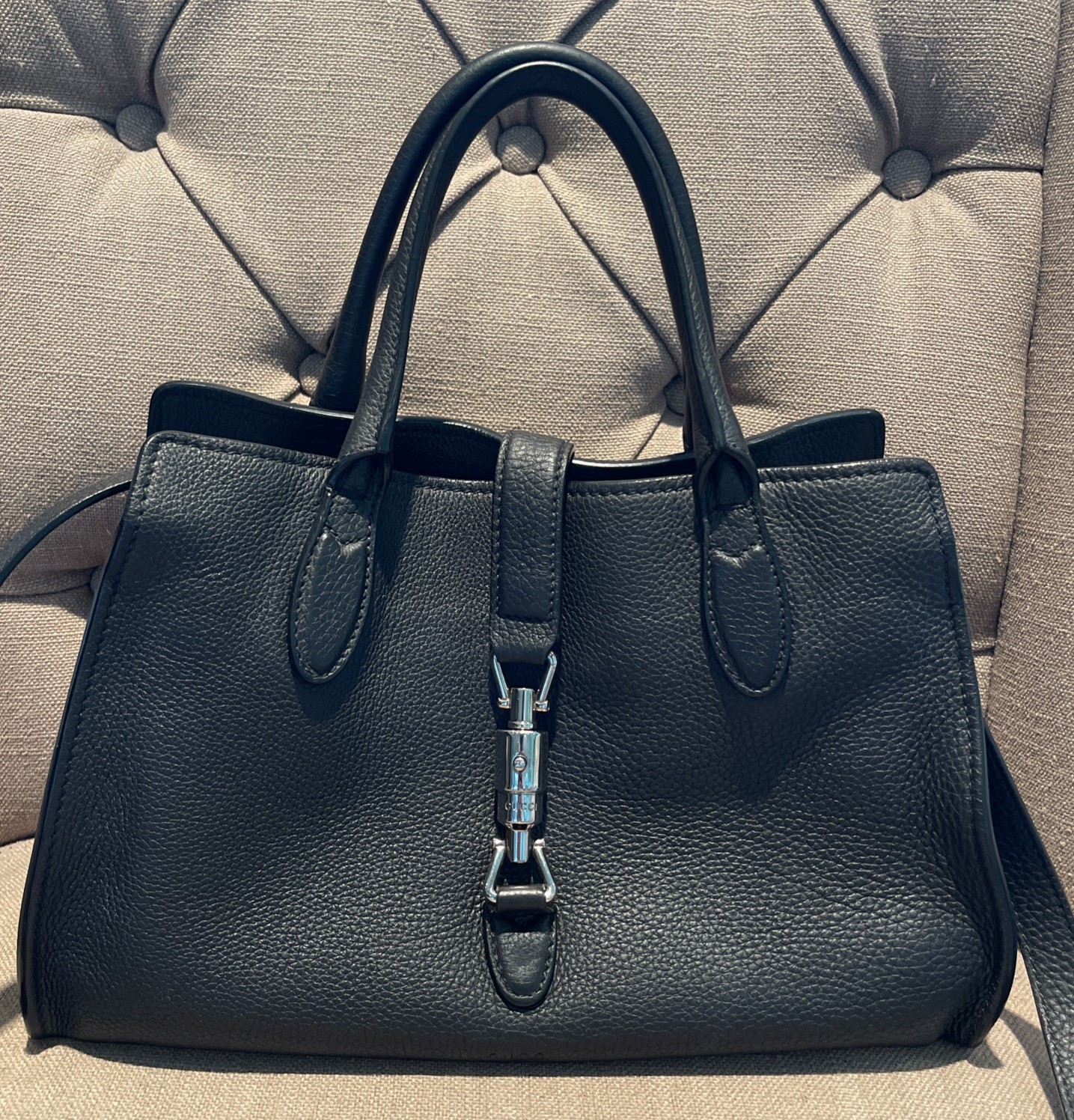 Gucci Soft Calfskin Jackie Piston Lock Top Handle Crossbody Bag Black Calfskin