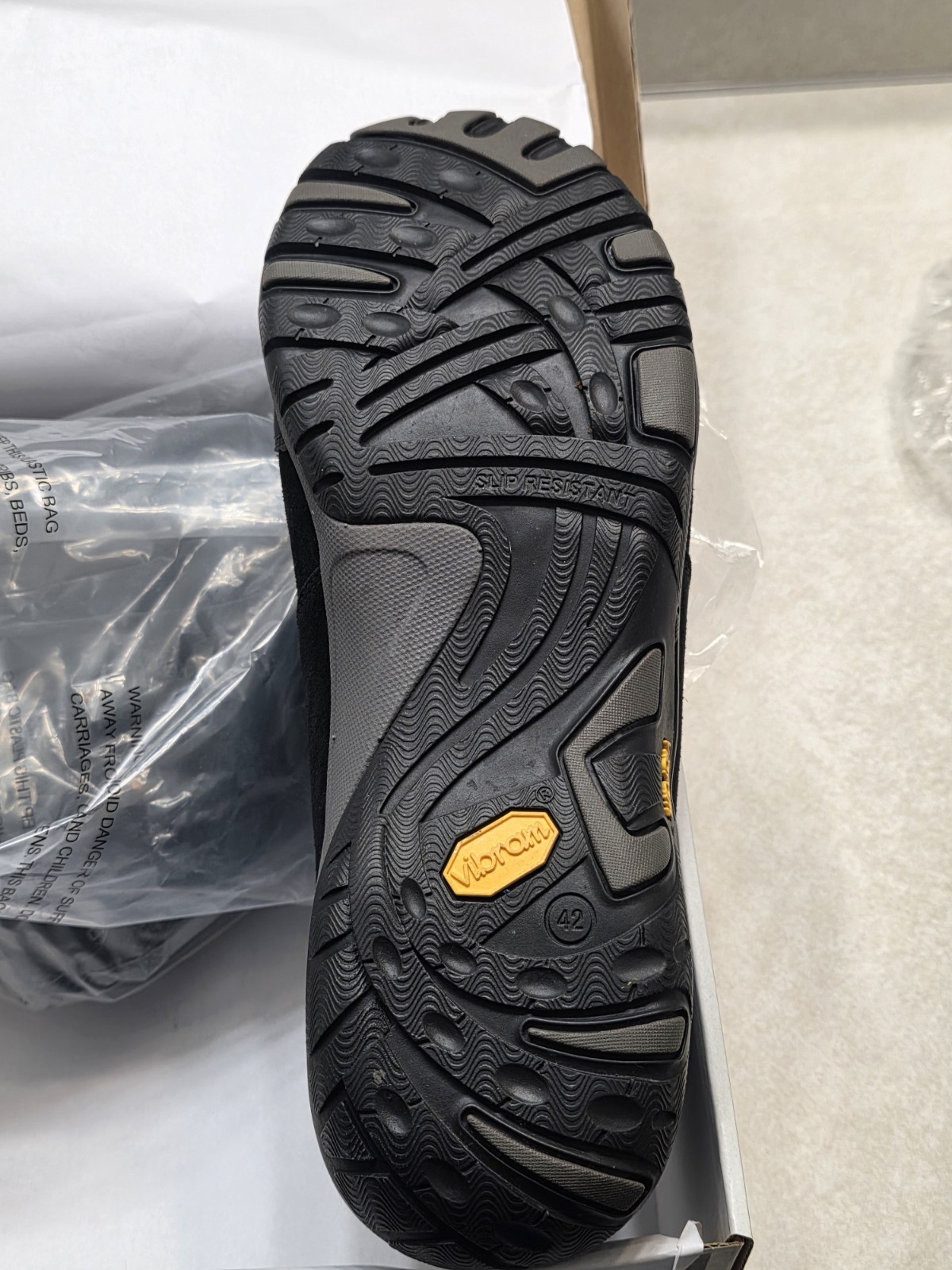 Dansko Paisley Waterproof Suede Lace-Up Sneaker Black/Gray Womens 11 W
