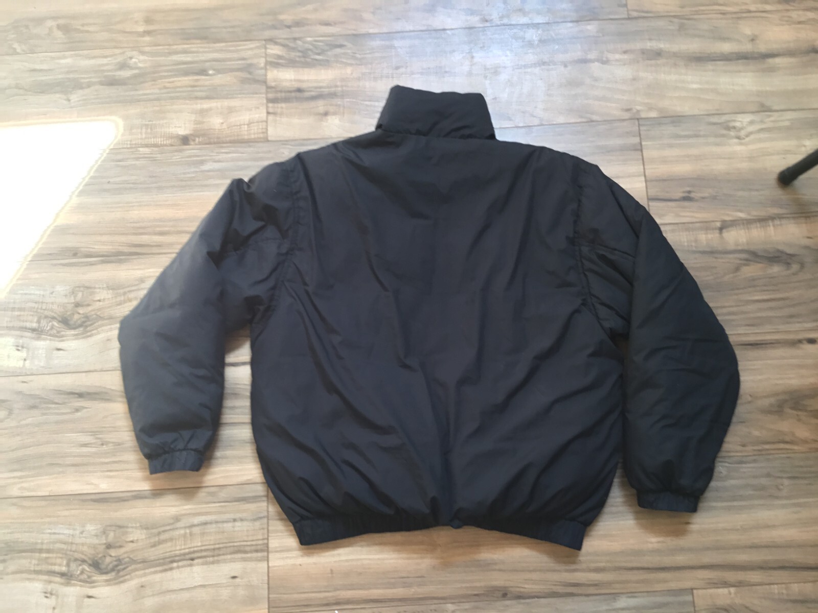 OBEY Cropped Puffer Jacket Half Zipper Quilted Logo Kangaroo Pockets Blk S