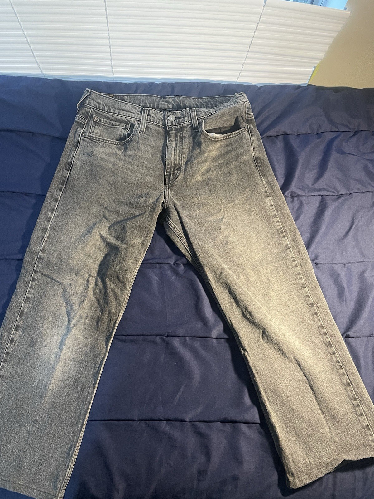 Levi’s Men’s Gray Denim Straight Leg Jeans Light Wash 5-Pocket Zip Fly