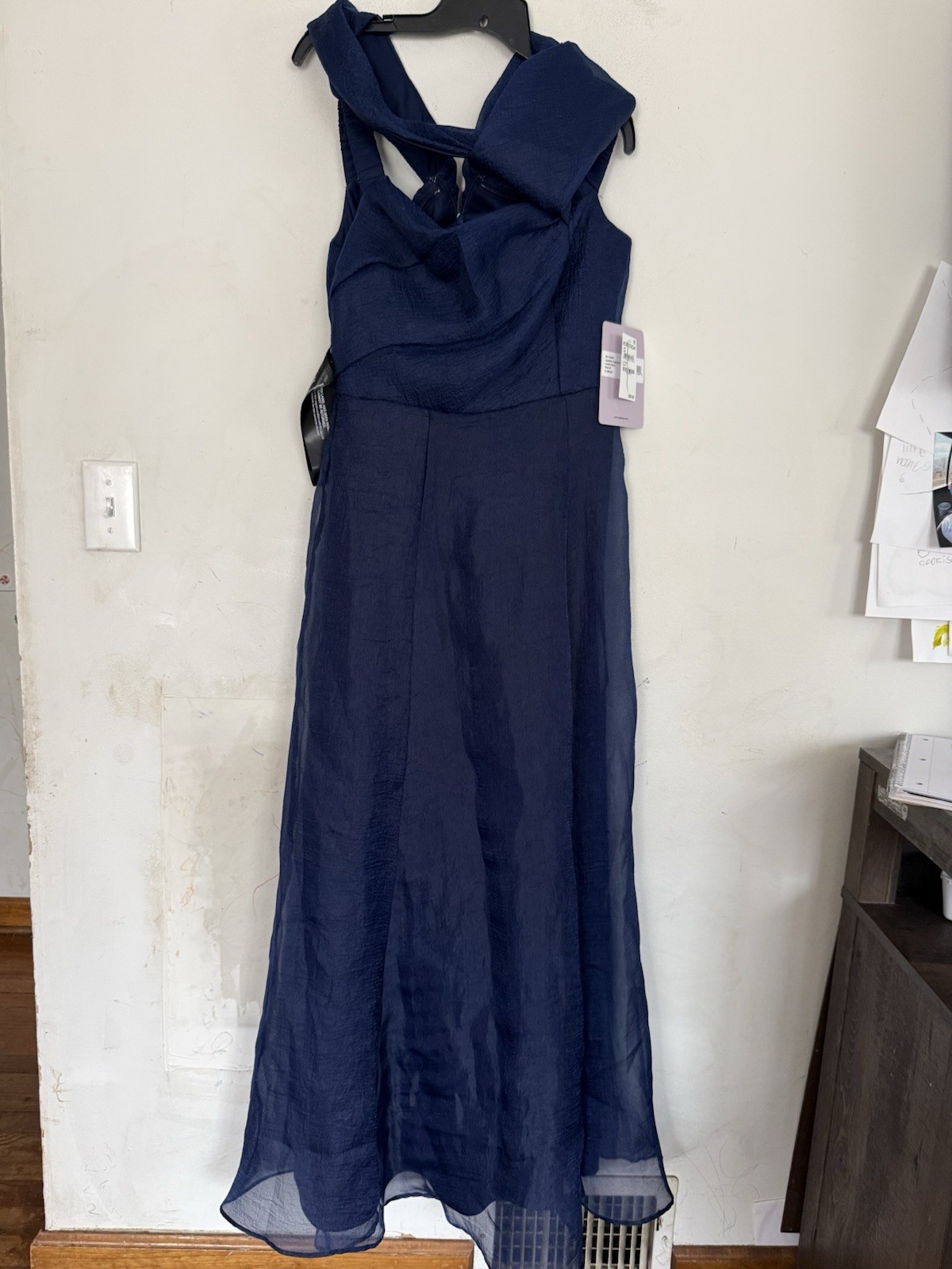 NWT J&S Collection Isadora Off The Shoulder Organza Gown, Size 8
