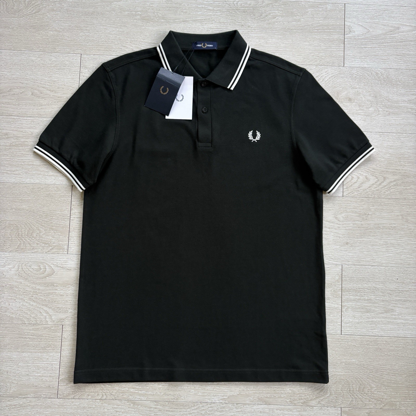 BNWT Fred Perry M3600 Short Sleeve Twin Tipped Polo Shirt Night Green Size Large