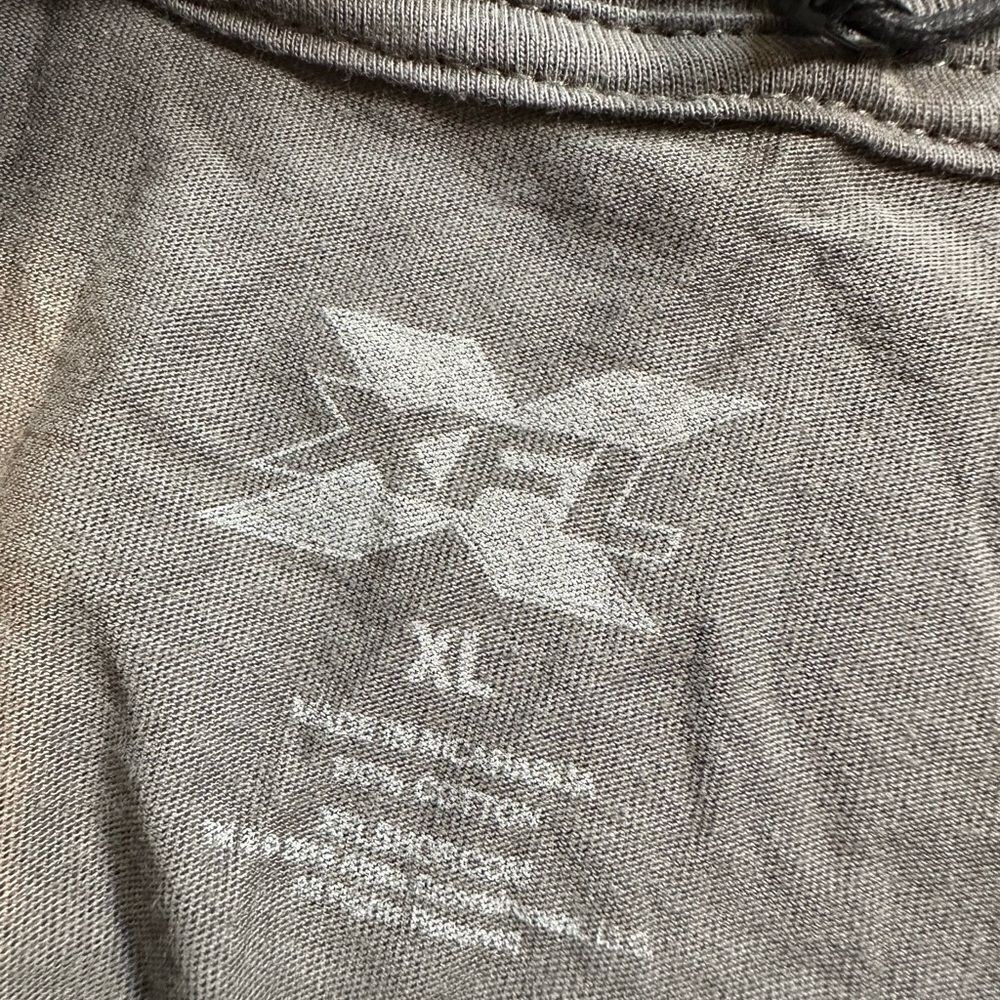 NWT- Unisex Seattle Dragons XFL Football Gray Short Sleeve – Size XLarge