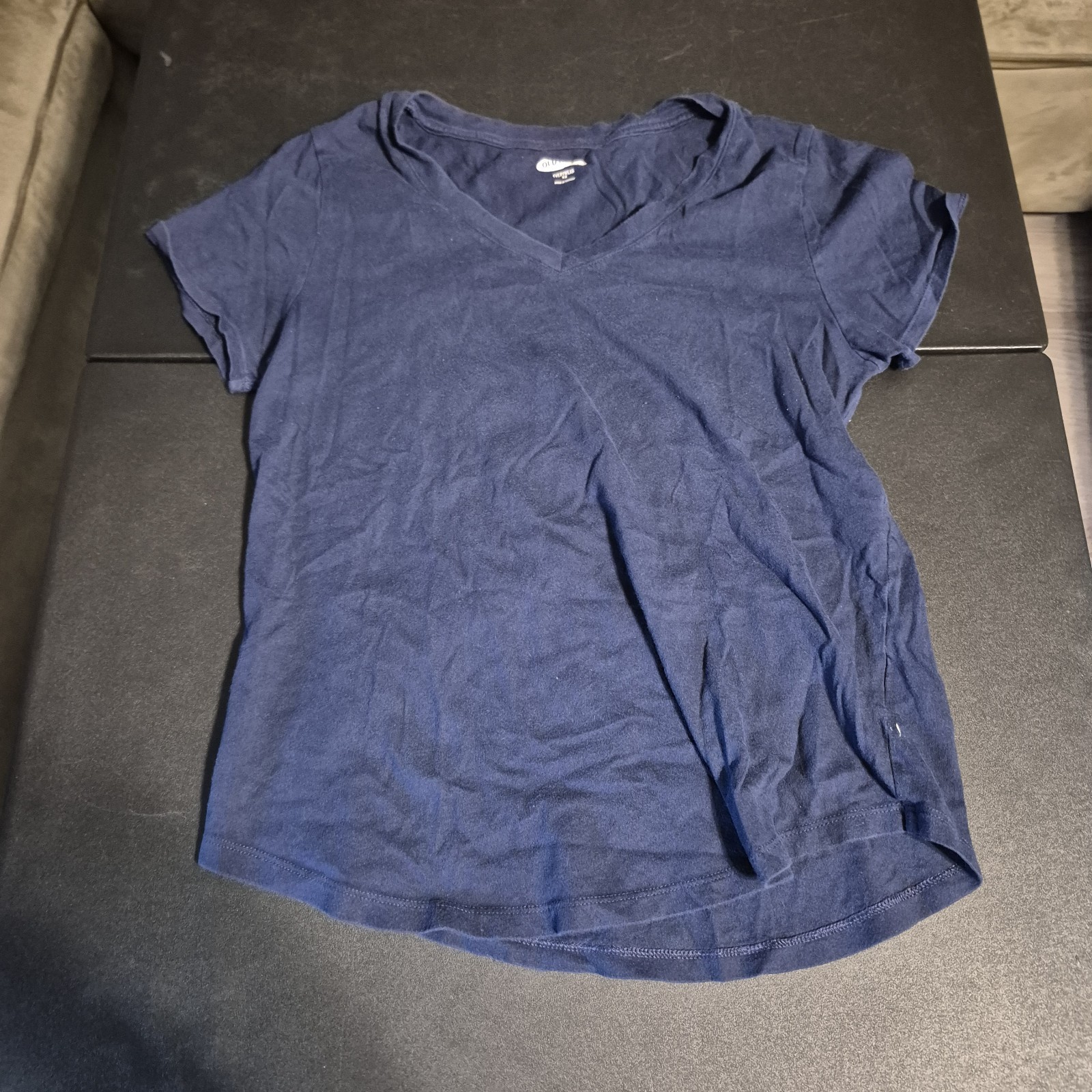 Old Navy EveryWear Womens L Navy Blue V Neck Short Sleeve Tee T Shirt NWT