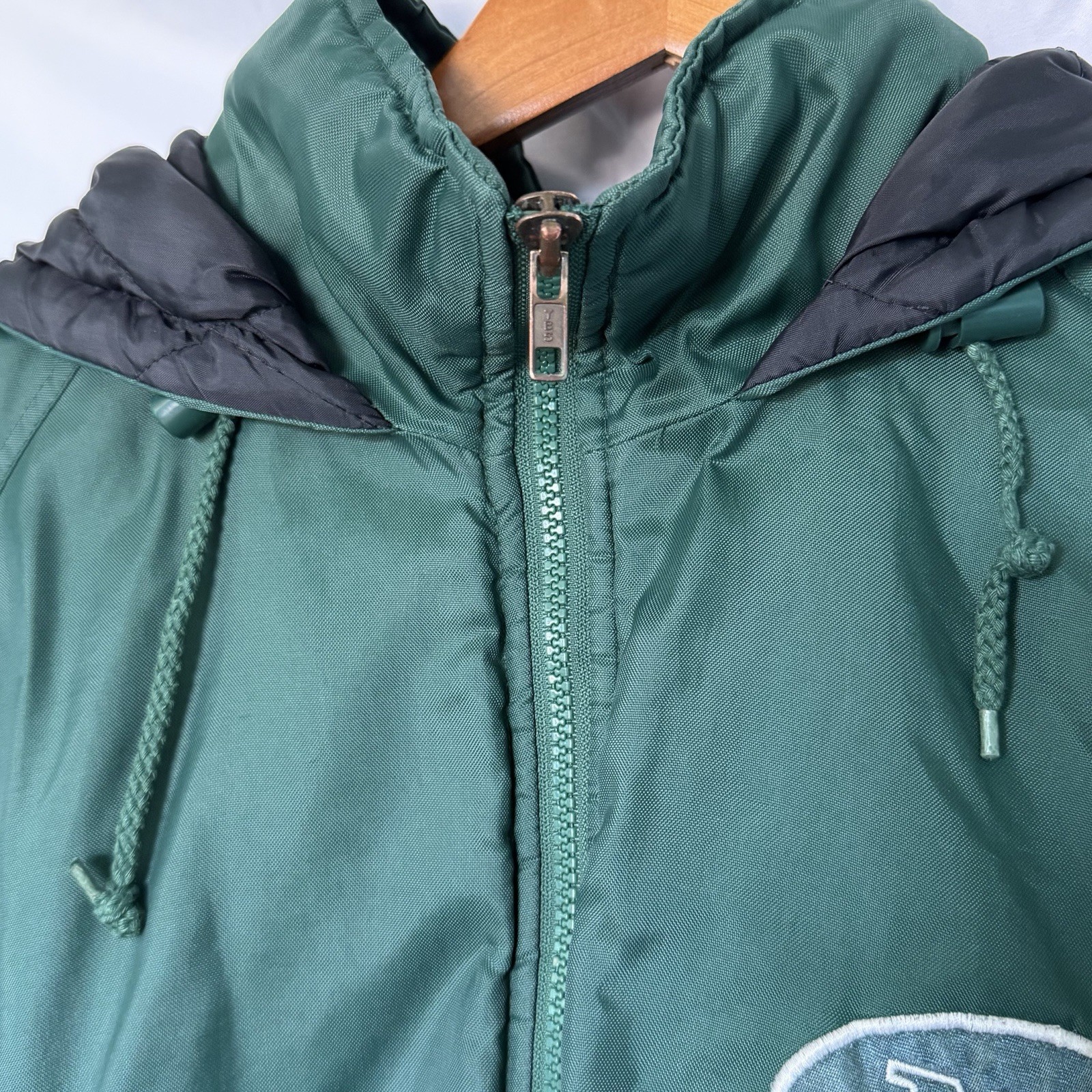 Vintage 90s NY Jets NFL Game Day Sports Mens Large Green Puffer Football Jacket