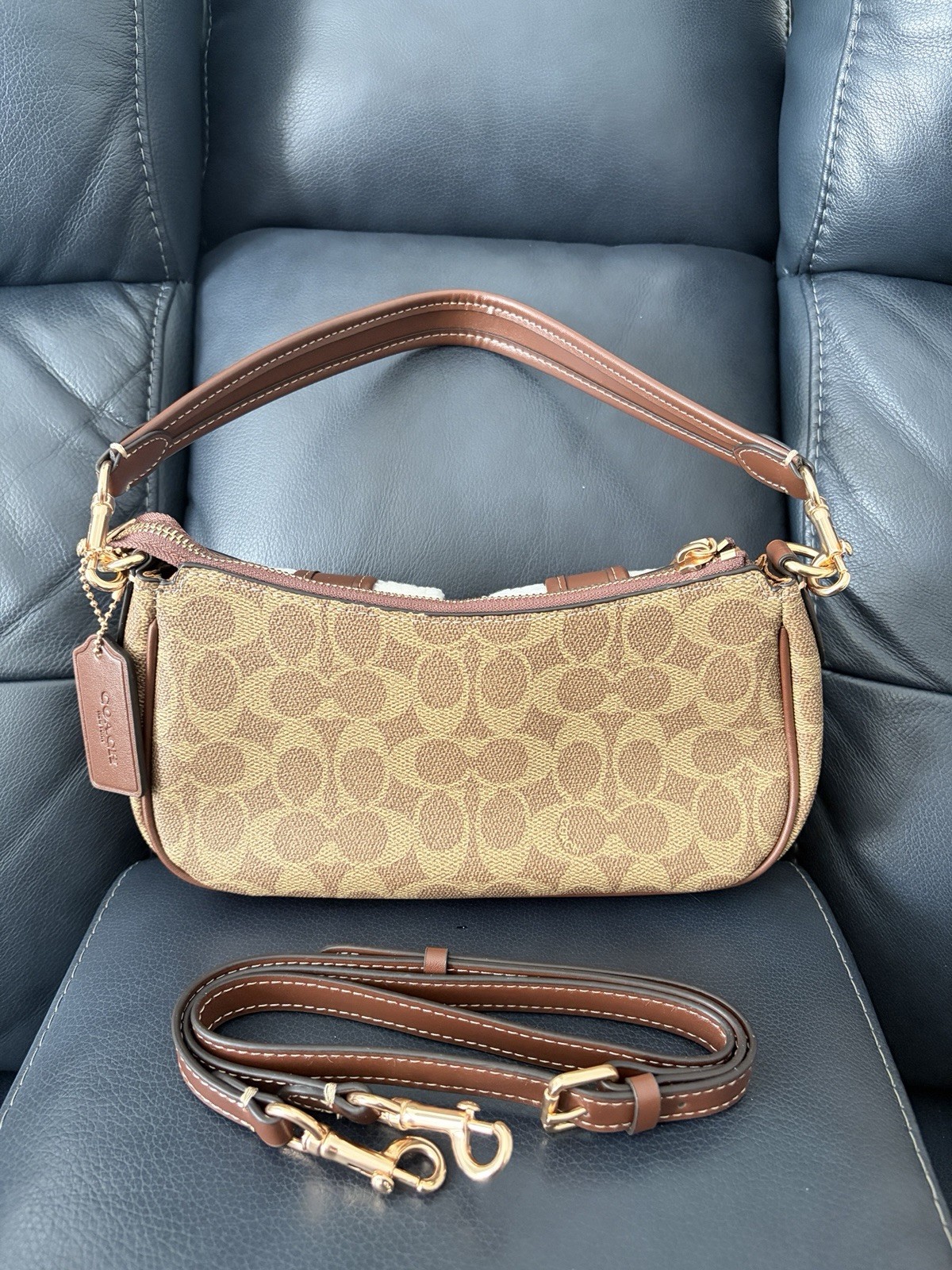 COACH Ashton Baguette Bag In Signature Canvas Tan/Natural CY658 NEW