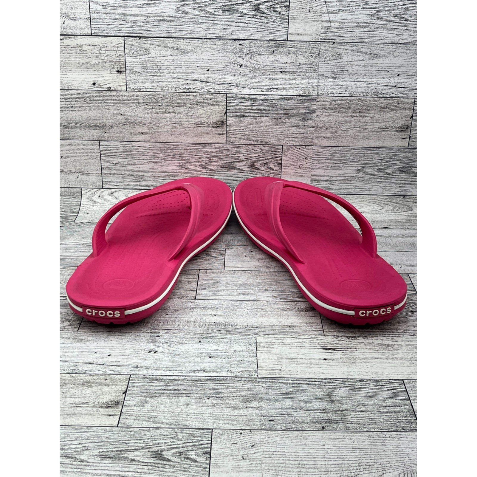 Crocs Kadee II Flip Flops Women’s Pink Size 7/8 Comfortable Beach Sandals