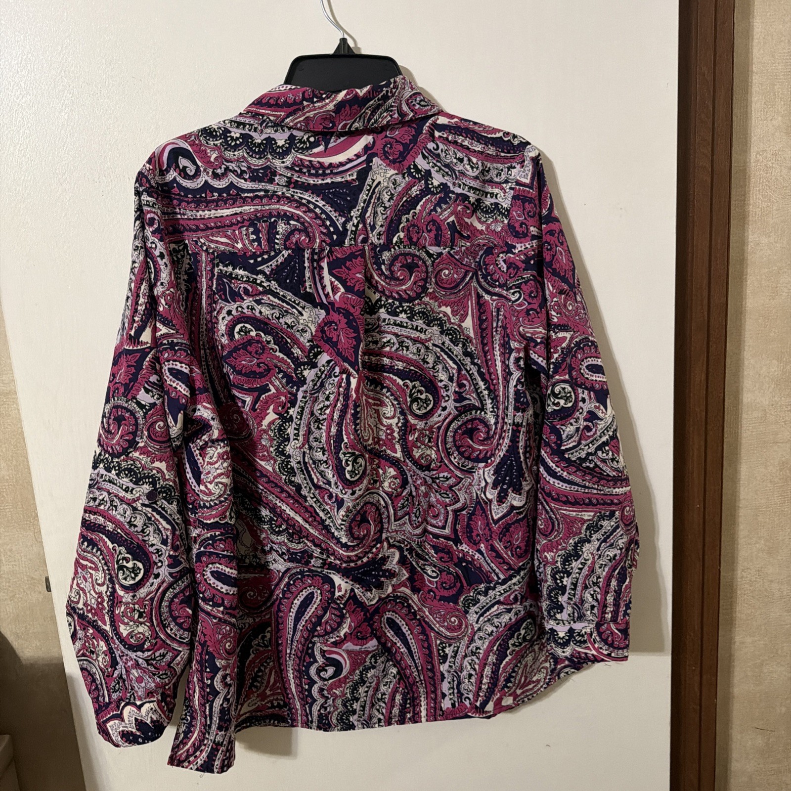 Kim Rogers Woman 1X Paisley Print Button Front Long Sleeve Pockets Pink Purple
