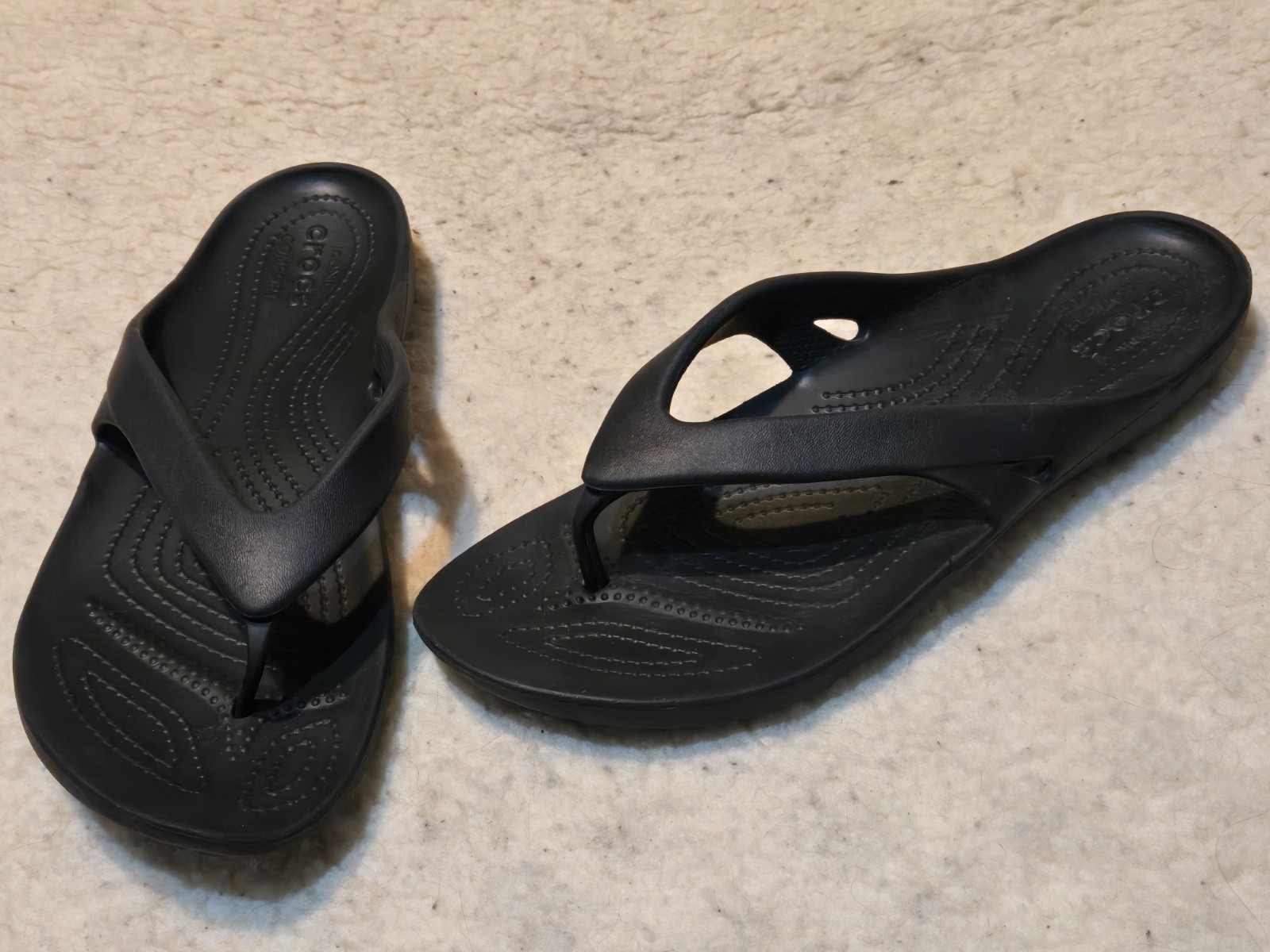 Crocs Kadee II Iconic Comfort Flip Flops ThongsSandals Women’s Size 11 Black