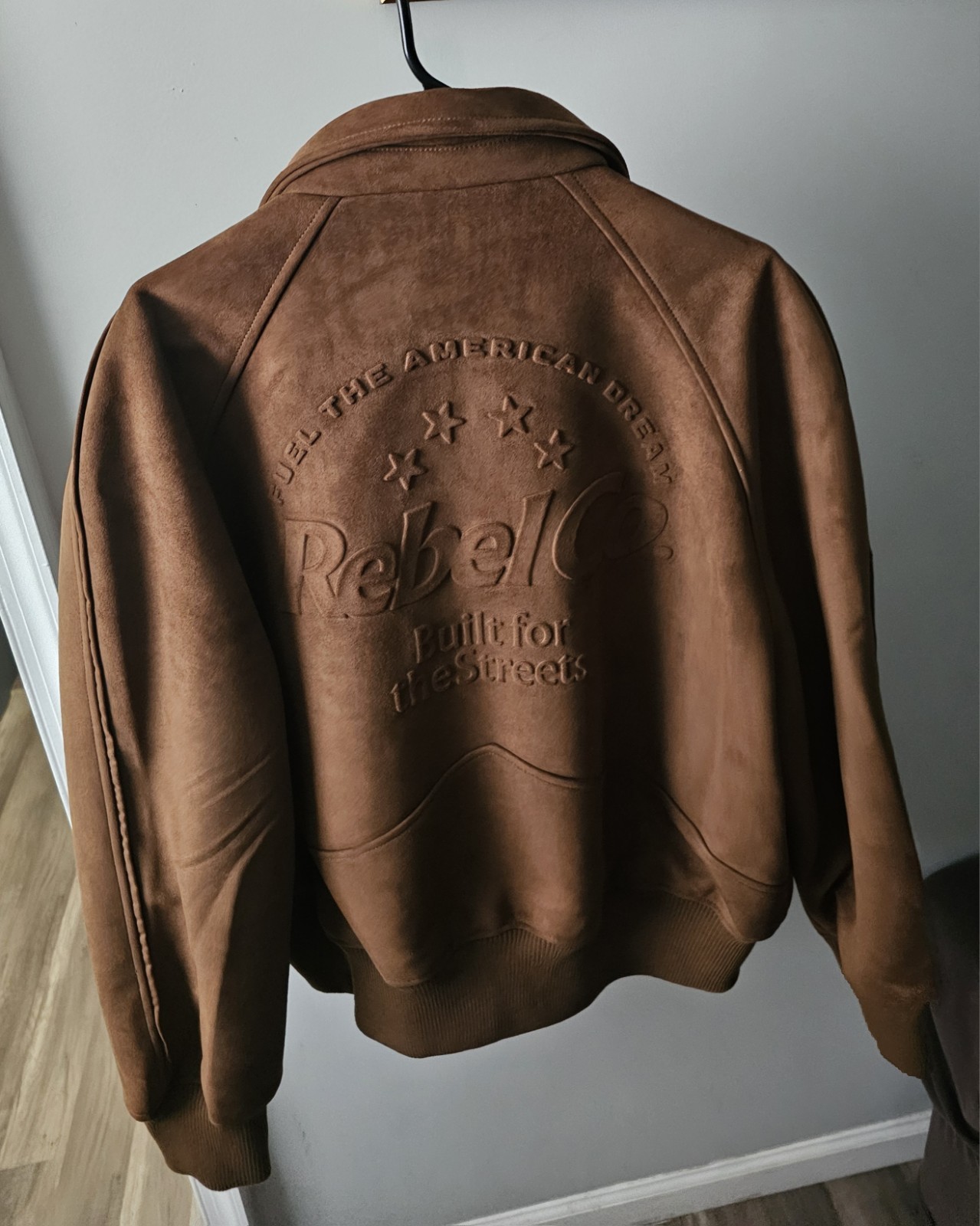 Men’s Leather Bomber Jacket Brown New, never used, size XL.