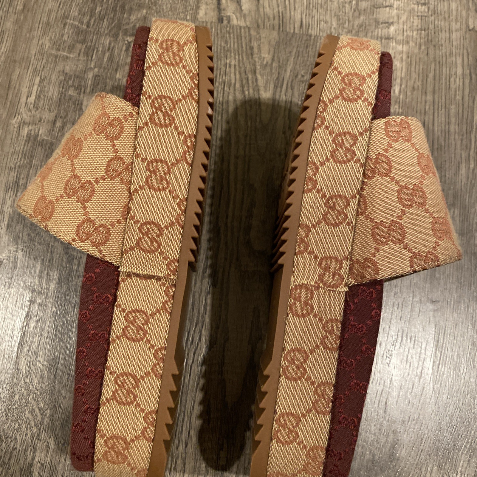 Sz 8 Gucci Angelina GG Supreme Platform Slide Sandals 573018