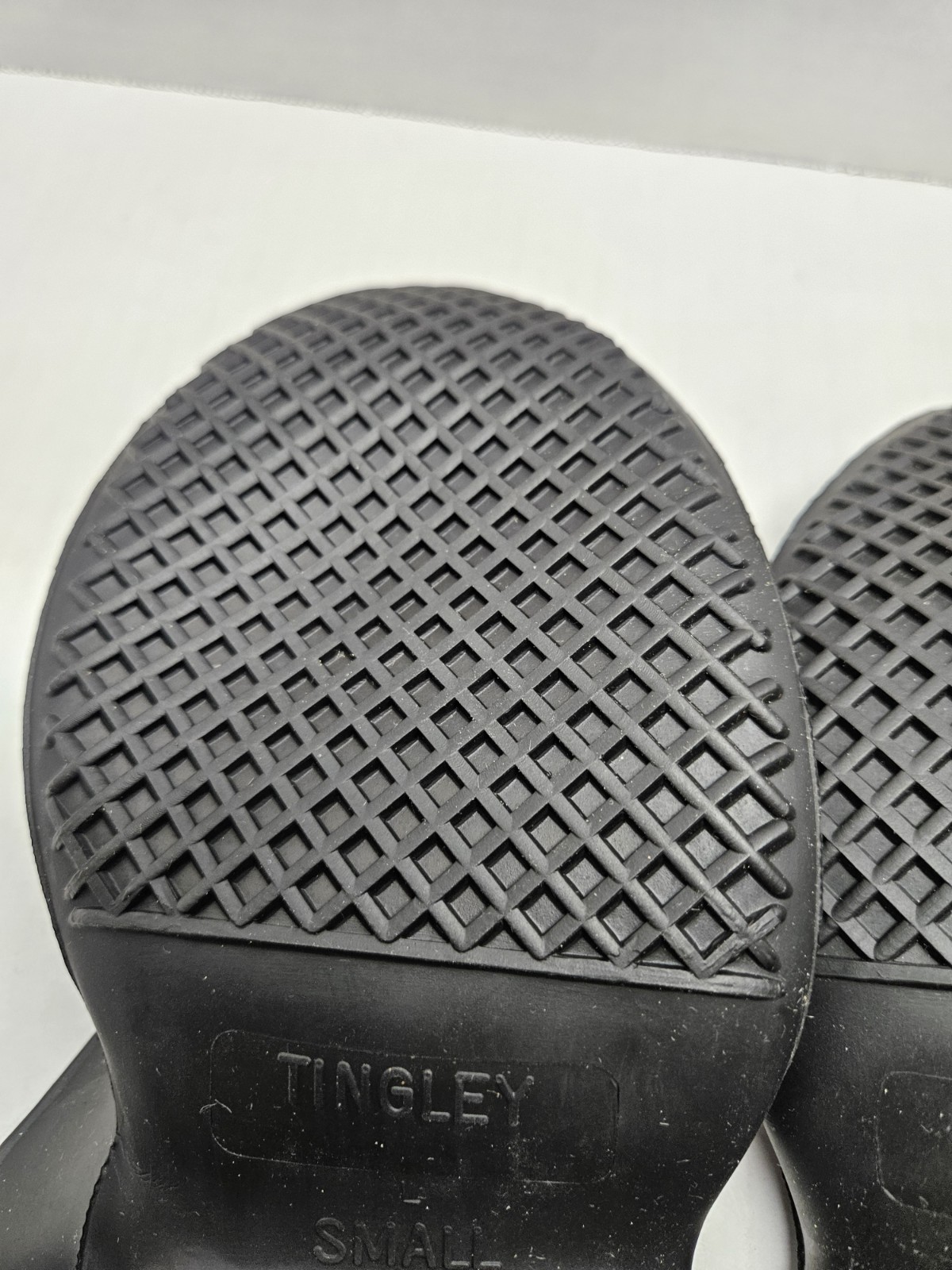 Tingley Weather Fashions Rubber Overshoes Commuter 1000 Small 6.5-8 Black