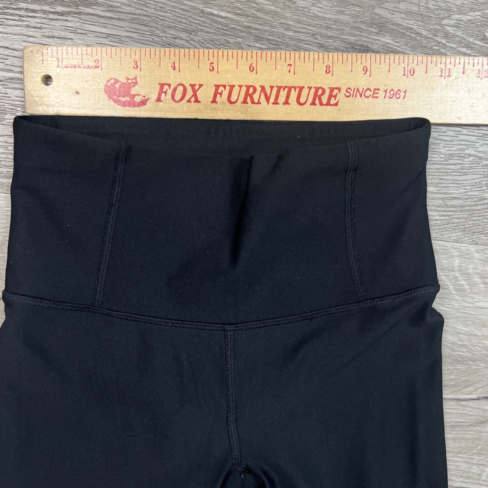 Lululemon Zoned In Tight 27” Zipper Pocket W5BBNS Moon phase Size 4 Perforated
