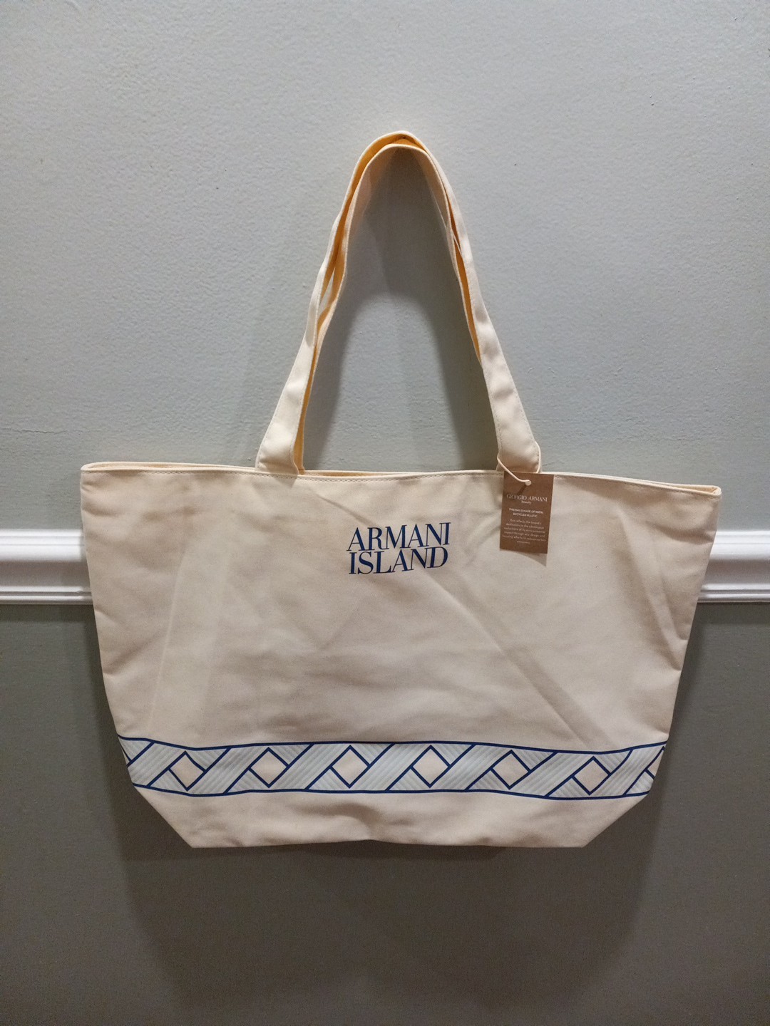 LIMITED EDITION WOMENS GIORGIO ARMANI ISLAND FRAGRANCES BEACH SUMMER TOTE BAG