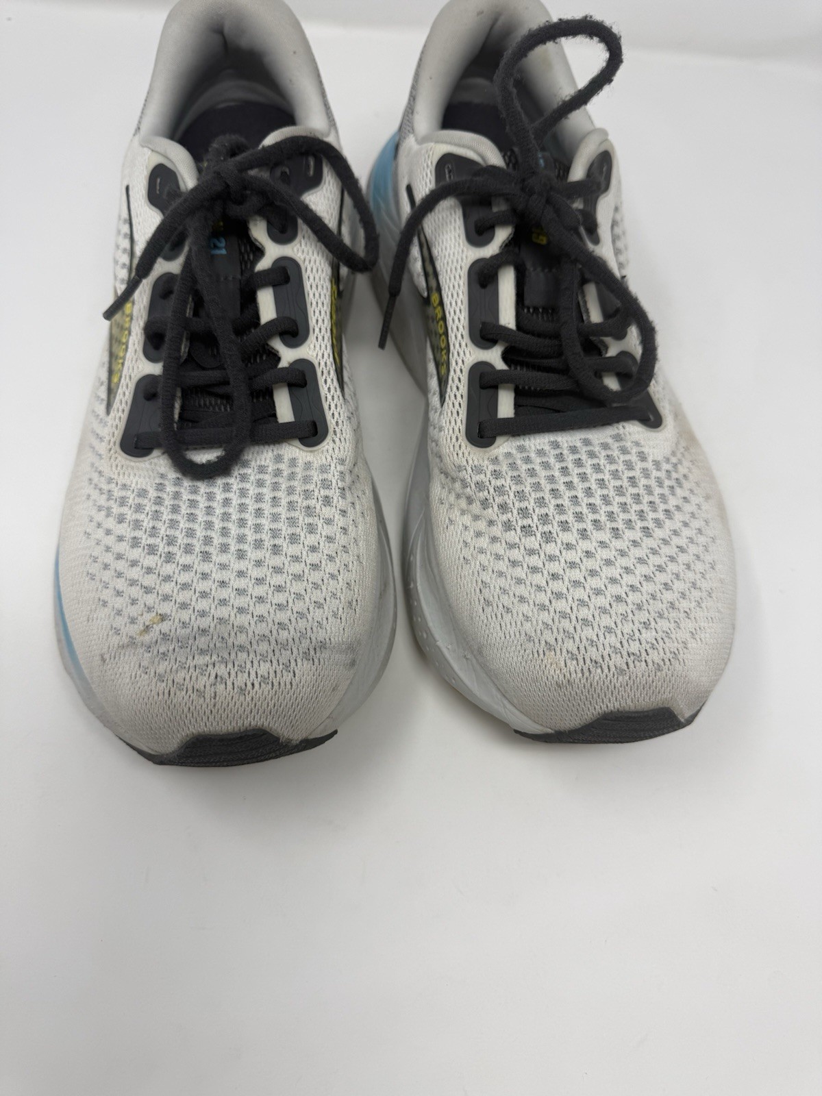 Size 11 – Brooks Glycerin 21 Coconut Forged Iron